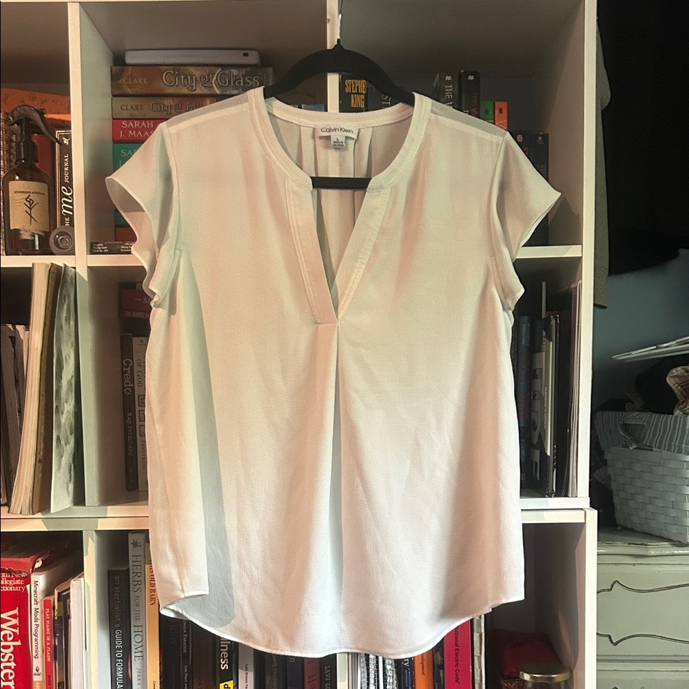 Calvin Klein Women's Cream V-Neck Blouse